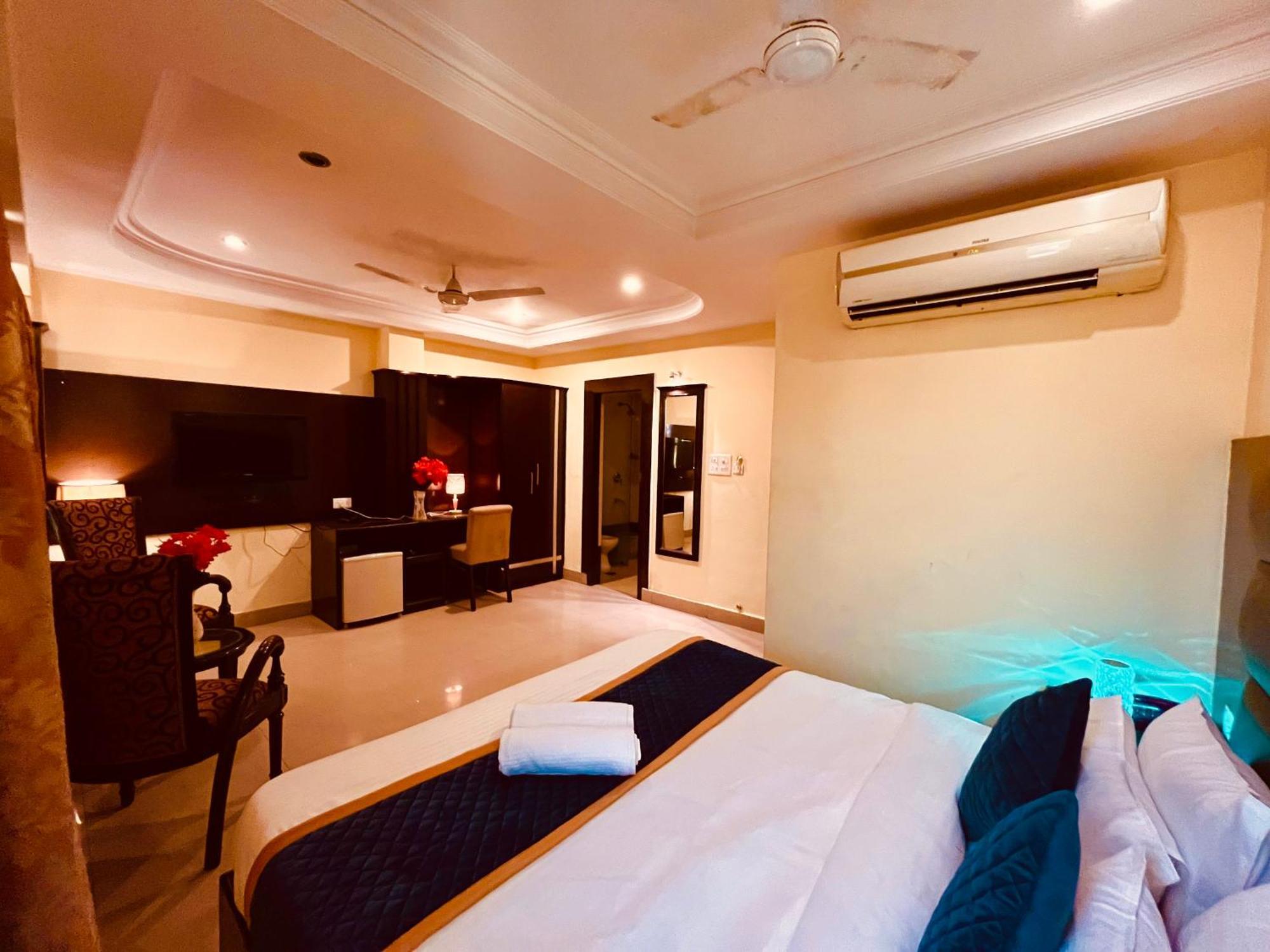 Palki Cafe & Stay Ludhiana Ngoại thất bức ảnh