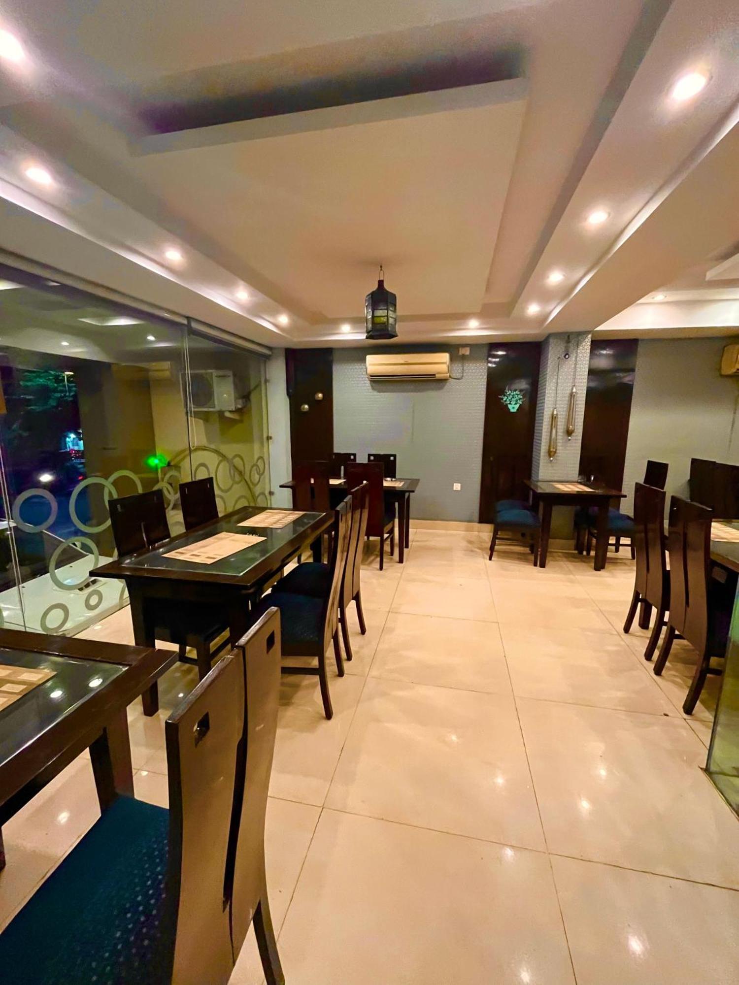 Palki Cafe & Stay Ludhiana Ngoại thất bức ảnh