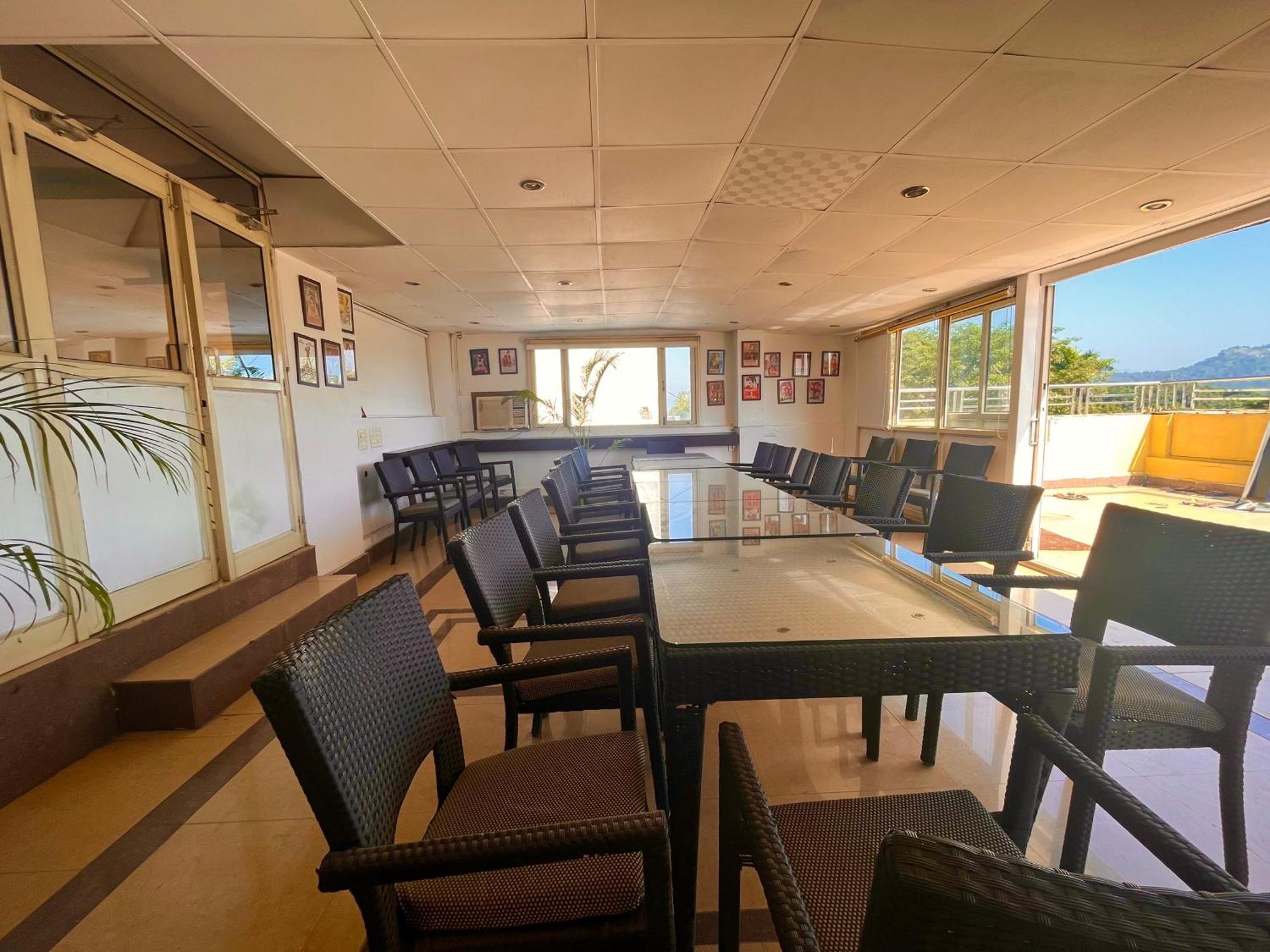 Palki Cafe & Stay Ludhiana Ngoại thất bức ảnh