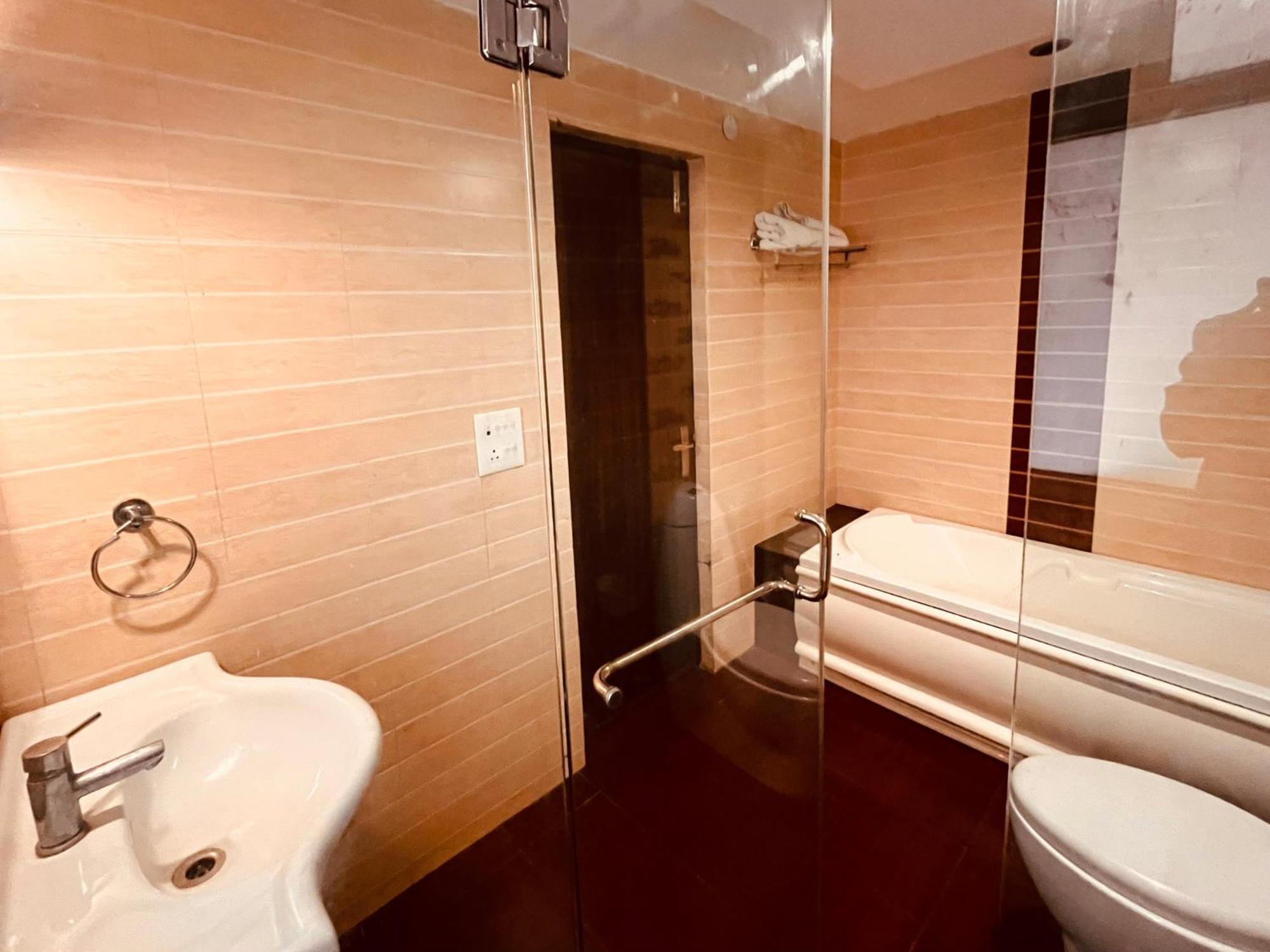 Palki Cafe & Stay Ludhiana Ngoại thất bức ảnh